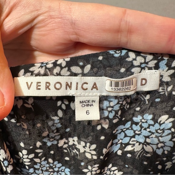 RTR Veronica Beard Floral Amal Dress - size 6 - Picture 6 of 6